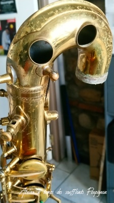 Réparation d'un saxophone baryton SELMER MKVI de 1960