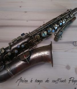 Saxophone alto CG CONN de 1924