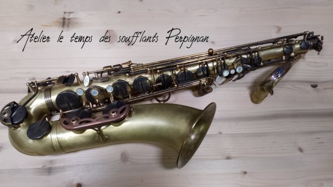 Saxophone ténor SELMER SA80 III de 1998 Avant et après sa restauration.