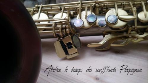 Saxophone ténor ADVENCE T1000 série maillechort vernis brossé.